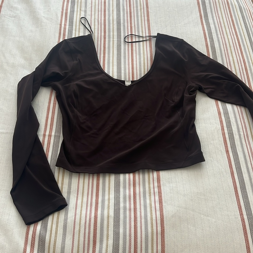Lululemon Align Long Sleeve Shirt
Java - Picture 6 of 11